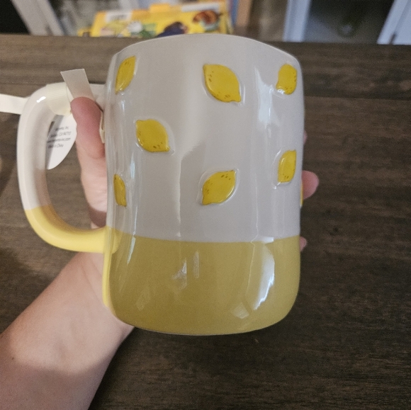 Rae Dunn White and Yellow Lemon Mug - Picture 2 of 4